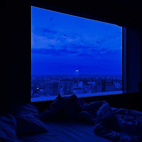 Pin By 𝙖𝙚𝙨𝙩𝙝𝙚𝙩𝙞𝙘 On Sky Blue Hour Photography Blue Aesthetic Dark
