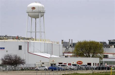 Tyson Foods Suspends Iowa Plant Operations Indefinitely After Covid 19