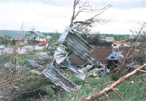 Environment canada is confirming a ninth tornado of the twister season touched down northwest of barrie, ont., last week. Barrie Tornado May 31st 1985