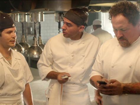 Chef Review Jon Favreaus Delicious Return To The Small Movie