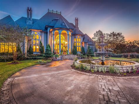Mansion at Twilight - Delano, TN | Mansions, East tennessee, Find real