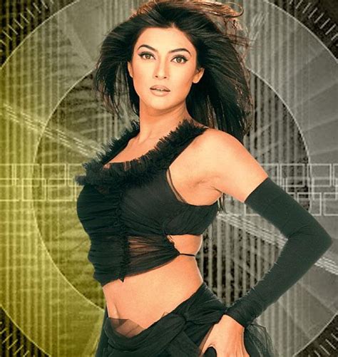 sushmita sen hot wallpapers saree sexy pictures