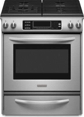 Just you, your culinary creations, and a nice island setting for it all. kitchenaid gas range | New stove, Kitchen aid ...