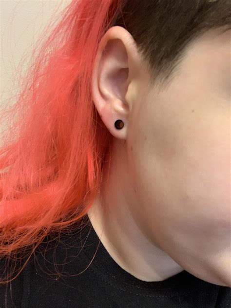 my 4g tunnel fit in my right ear and i was super happy i couldn t get in in my left ear and