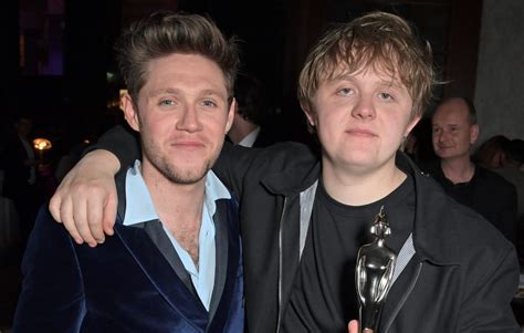 Watch Niall Horan And Lewis Capaldi Busk Together On The Streets Of Dublin