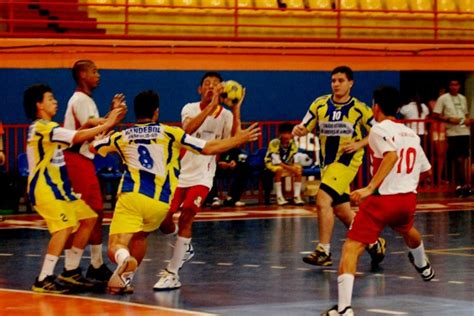 O brasil se consolidou como uma potência mundial de vôlei efetivamente a partir da década de 1990, embora a geração de prata já tenha feito história nos jogos olímpicos de los angeles, em 1984. Tocantins fica com a quarta colocação no Handebol ...