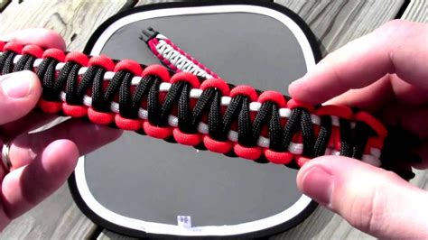 Four badass paracord knots | before we go into all the paracord projects, it's very important to know these four paracord knots. Paracord knots cobra