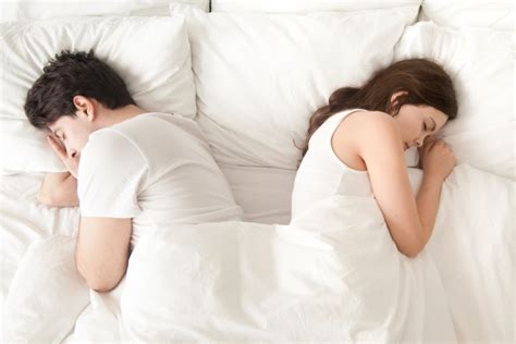 夫妻分床、分房睡，感情反而更好！「睡眠離婚」正流行，3大好處找回熱戀新鮮感 女人我最大