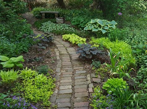 However, i've seen gorgeous shade garden plants online, and instantly fell for them. Big Garden, Small Space: Part 1 - FineGardening