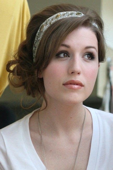 Most Fashionable And Graceful Headband Hairstyle Tutorials