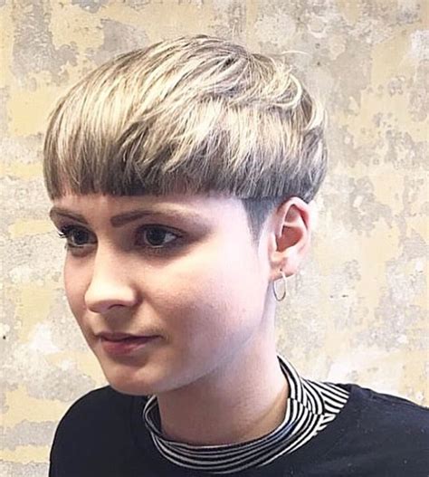 Pin Auf Pixie And Bowl Cuts