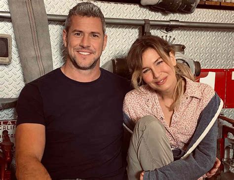 Ant Anstead Decorates Christmas Tree With Norwegian Flags In Nod To Girlfriend Renée Zellwegers