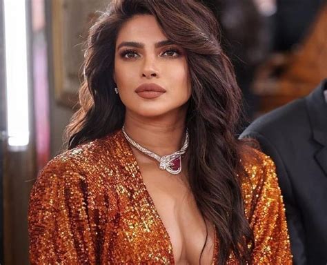 Priyanka Chopra Reached Award Function Without Bra Shame Had To Be Saved Repeatedly In Open