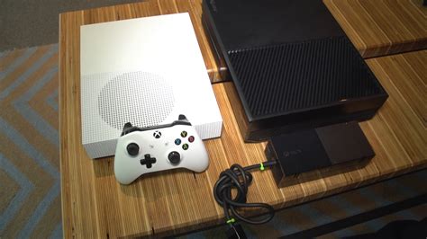 The Xbox One And One S Side By Side Comparison Video Cnet