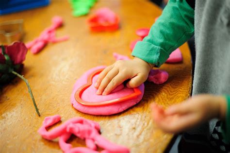 Squish And Learn 9 Fun And Simple Ways To Use Play Dough To Teach English