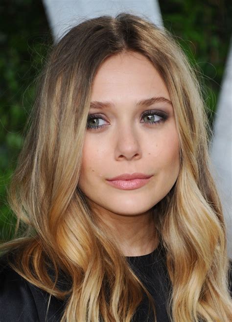 Elizabeth olsen is a talented actress, born to the family of a banker and his famous ballerina. Elizabeth Olsen at 2012 Vanity Fair Oscar Party at Sunset Tower - HawtCelebs