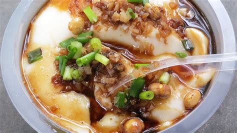 Ding feng teow chew tau fu fa is found across a tourist hot spot and a popular alley named concubine lane. The variety of Tau Fu Fa