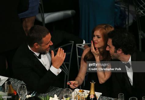 Actors Russell Crowe Isla Fisher And Bj Novak Attend The 19th