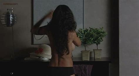 Nude Video Celebs Emmanuelle Chriqui Sexy Tortured 2008
