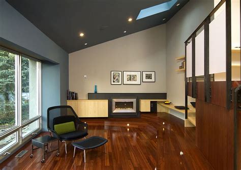 With a little consideration, you can find the best ceiling paint for a room and change its look entirely. Painted Vaulted Ceilings: What Colour Works Best? - The ...