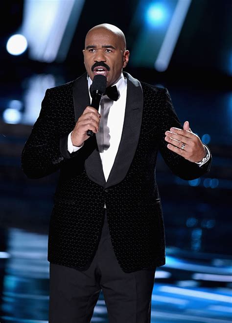 Steve Harvey Signs Multi Year Deal To Host Miss Universe — Taking Stage Again Hollywood Life