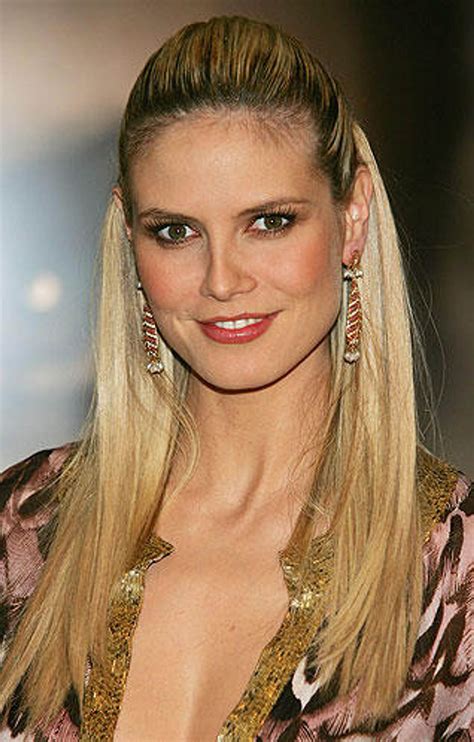 She appeared on the cover of the sports illustrated swimsuit issue in 1998 and was the first german model to become a victoria's secret angel. Heidi Klum: Ihre Frisuren im Wandel | Heidi Klum: Ihre ...