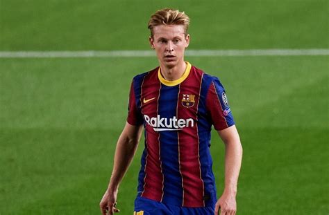 Frenkie de jong only planned to join arsenal as stepping stone to barca. Frenkie de Jong names his best position for Barcelona