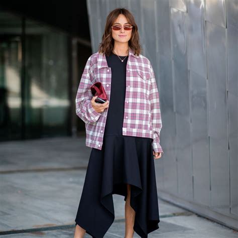 We did not find results for: Keren dan Stylish, 10 Inspirasi Outfit Kemeja Brermotif Kotak-kotak | Dailysia