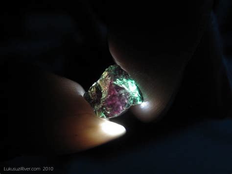 what is the usambara effect in gemstones international gem society