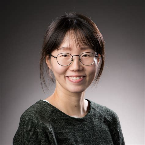 Dr Hana Yu Lecturer