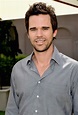 David Walton, ‘About a Boy’: The Pictures You Need to See | Heavy.com
