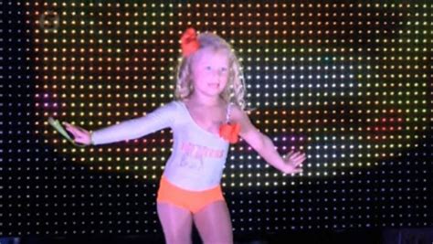 Mom Dresses 4 Year Old In Hooters Outfit For Beauty Pageant Fox31 Denver
