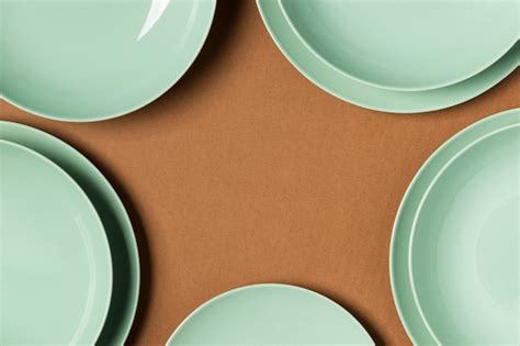 Free Photo Arrangement Of Different Sized Plates