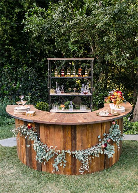 Outdoor Rustic Wedding Bar Ideas