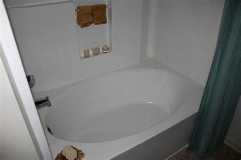 We can trace the origins of the garden tub back to the 18 th. Mobile Home Garden Tub: Your Bathroom's Very Own "Bed"
