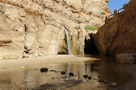 Tunisia Desert 4x4 Excursion Atlas Mtns Tamerza Gorge And Cascade