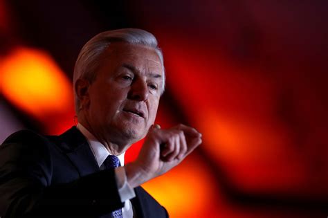 Wells Fargo Ceo Defends Bank Culture Lays Blame With Bad Employees Wsj