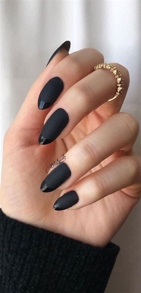 Stylish Black Nail Art Designs To Keep Your Style On Track Matte