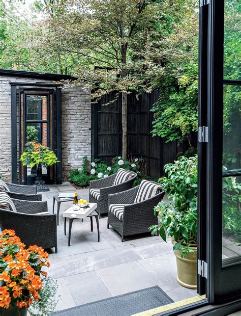 Landscape Inspiration: A Dozen Lush & Lovely Townhouse Backyards