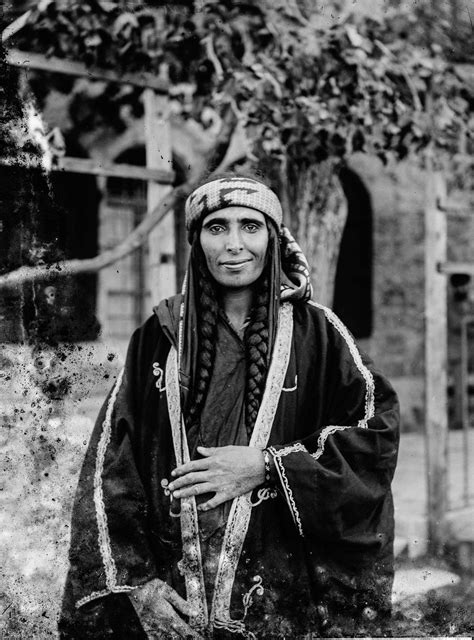 Striking Photos Of Bedouin Nomads At The Turn Of The Century American Colonies Magazine