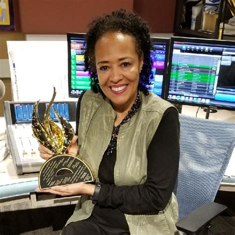Radio Announcer Liz Black Wins First Stellar Award