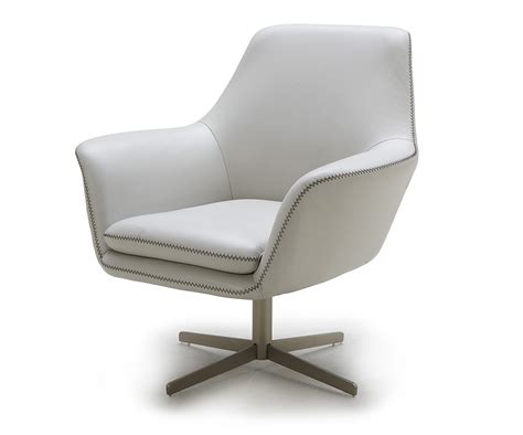 The classic simplicity of a rocking chair, the compact convenience of a folding chair, the luxurious comfort the opalhouse accent chair makes an exotic statement in any room. TOP 22 Swivel chairs for living room of 2017 | Hawk Haven