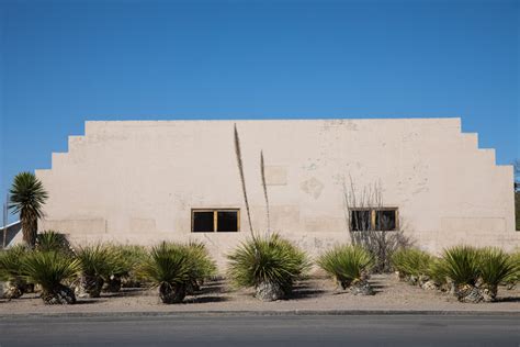 Marfa Art Museums Gallery Hopping In A Desert Town Hideaway Report