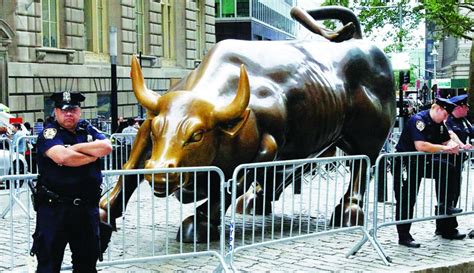 Police Remove Barricades From Wall Street Bull