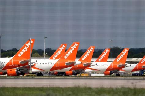 Easyjet Covid 19 Safety Measures And Rules On Flying From Gatwick And