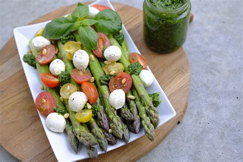 Rezept Schneller Spargel Salat Mit B Rlauch Pesto Nur Min