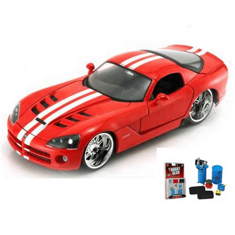 Diecast Car And Garage Diorama Package Dodge Viper Srt10 Red Jada Toys Bigtime Muscle 91803