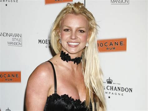 Britney Spears Explains Why She Shaved Her Head In I D Been