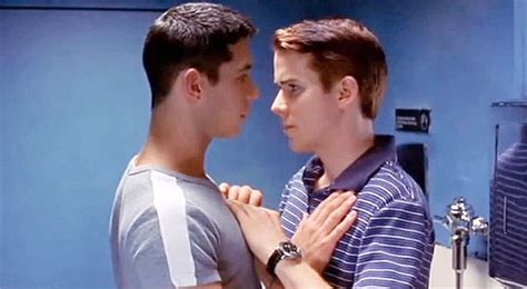 Trick La Commedia Romantica Gay Con Tori Spelling Compie 20 Anni Gayit