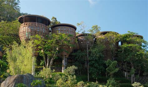 10 Beautiful Treehouse Hotels Around The World For Nature Lovers